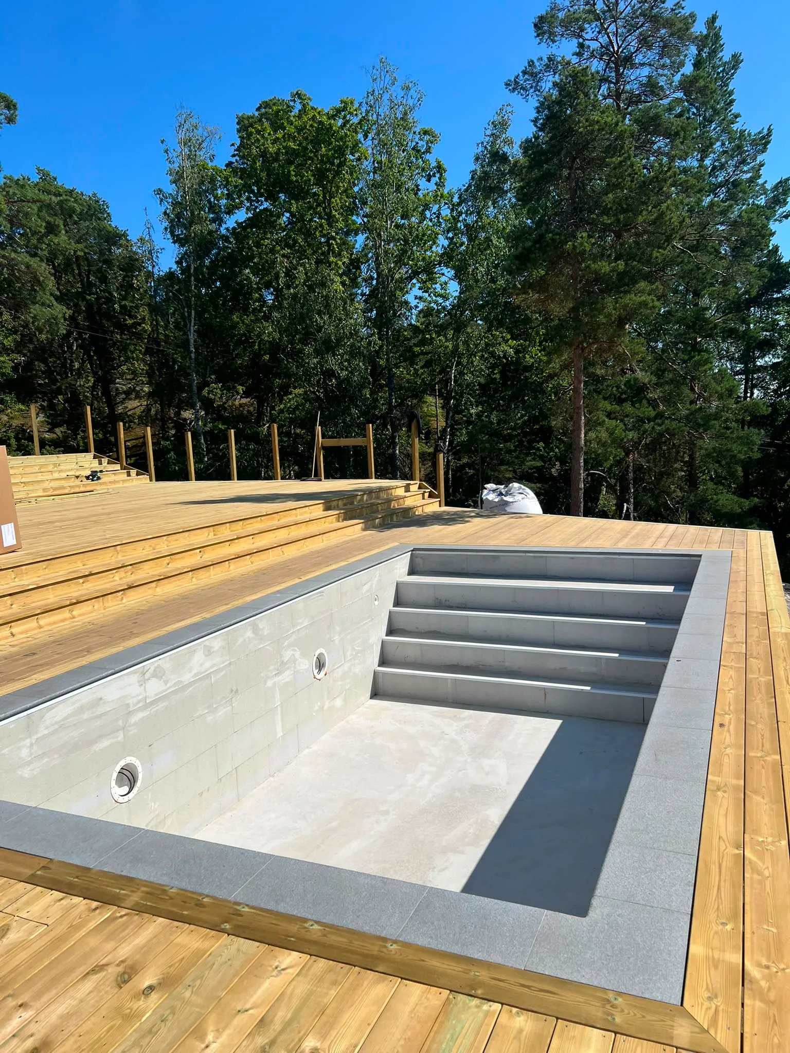 Genomfört bygg- och snickeriprojekt av Snickarix Bygg AB